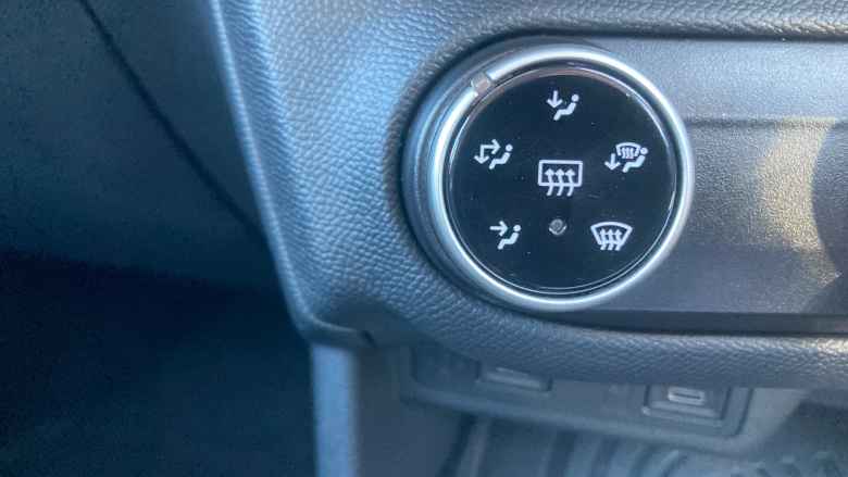 Vauxhall Frontera 83kW Design 44kWh 5dr Auto Electric Estate